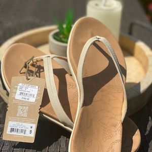 OluKai Womens Flip Flop Sandals. Get Spring Ready! Stylish, Leather, Olu Kai!
